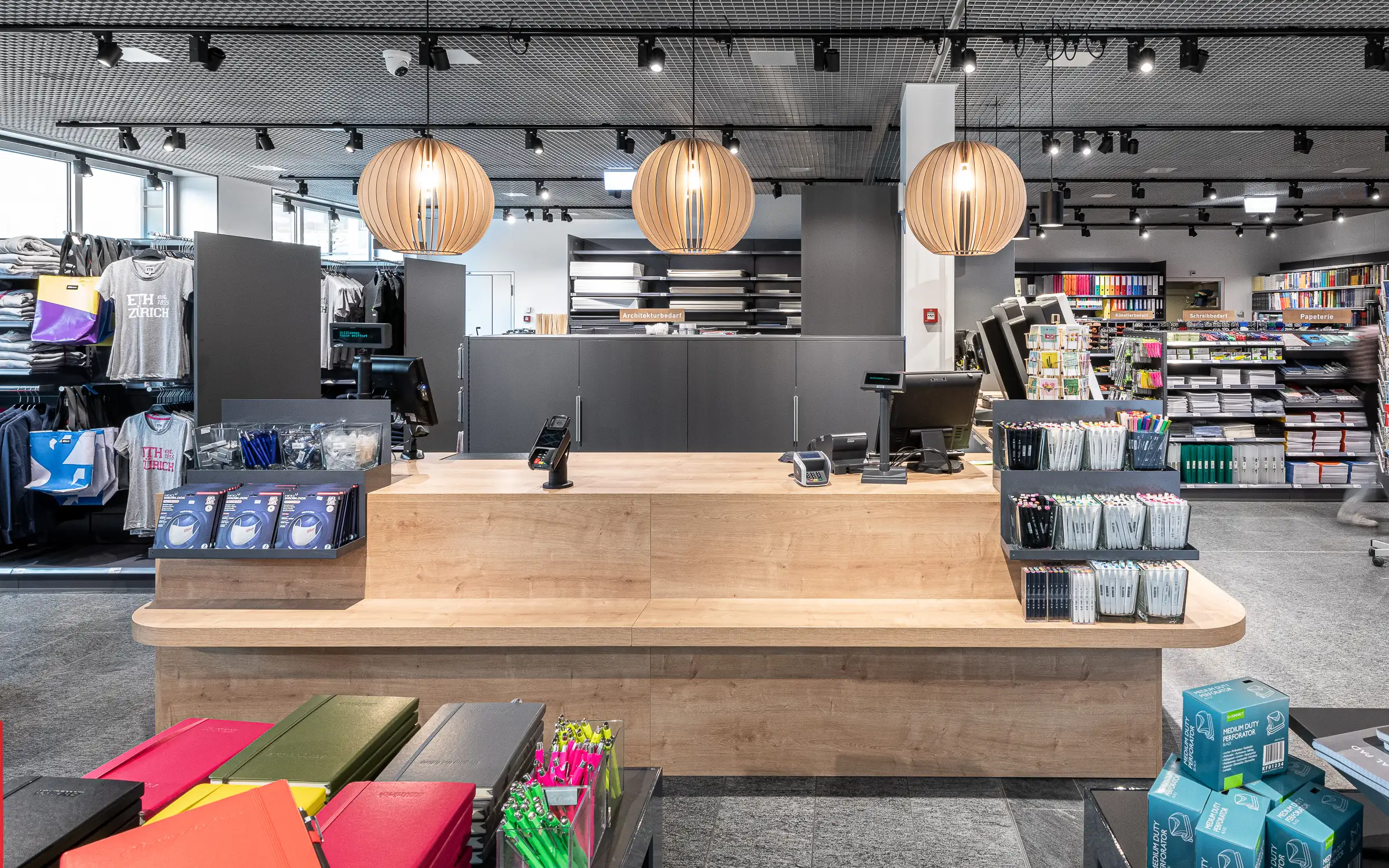 ETH Store Zuerich Brem Zehnder 72dpi 001
