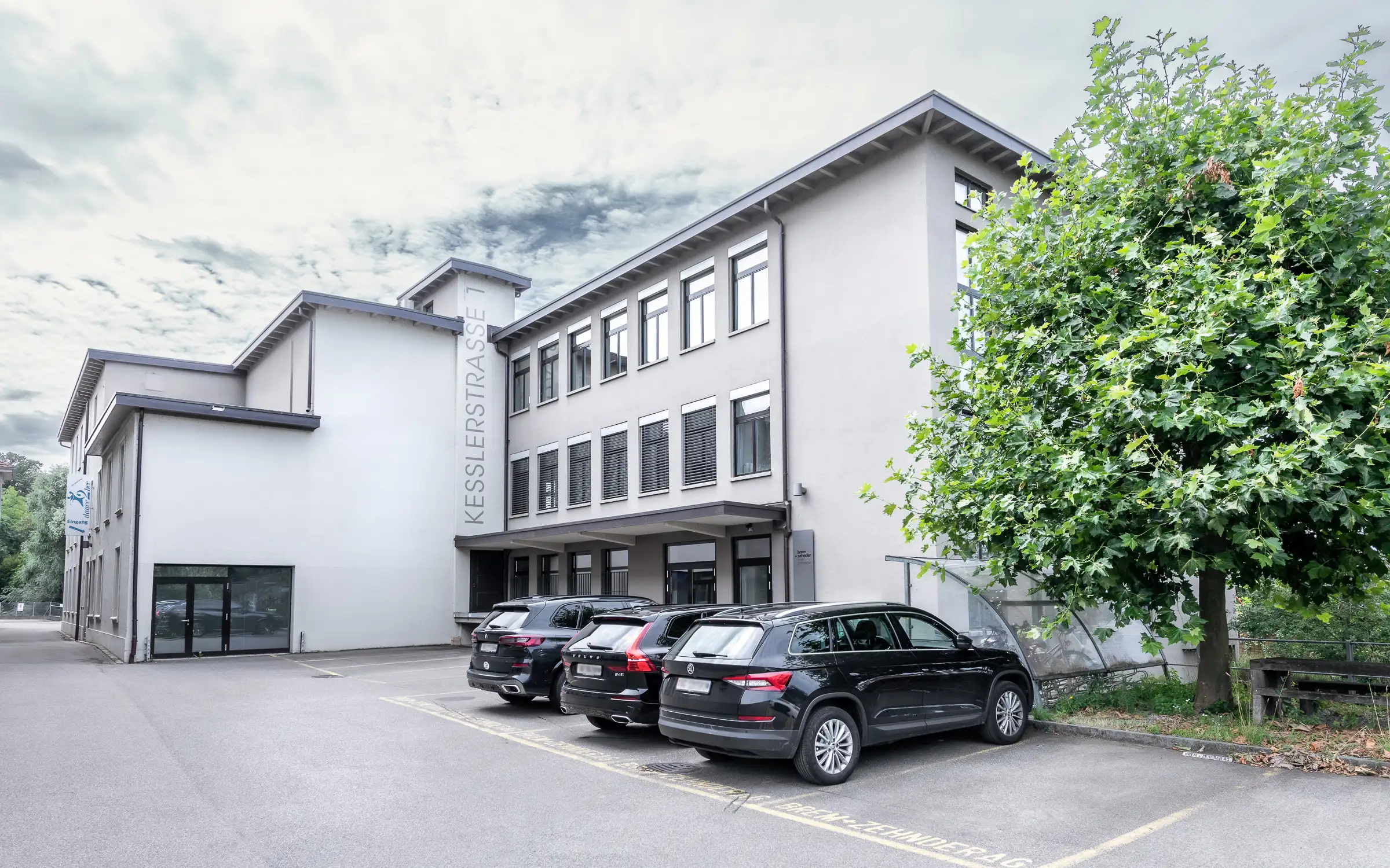 Brem Zehnder Bueroraeumlichkeiten Muhen 72dpi 14