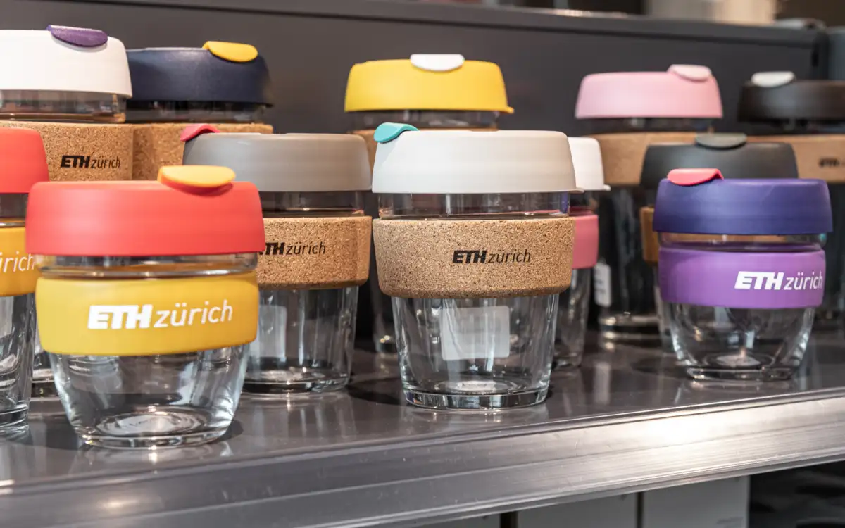 ETH Store Zurich Brem Zehnder 72dpi 011